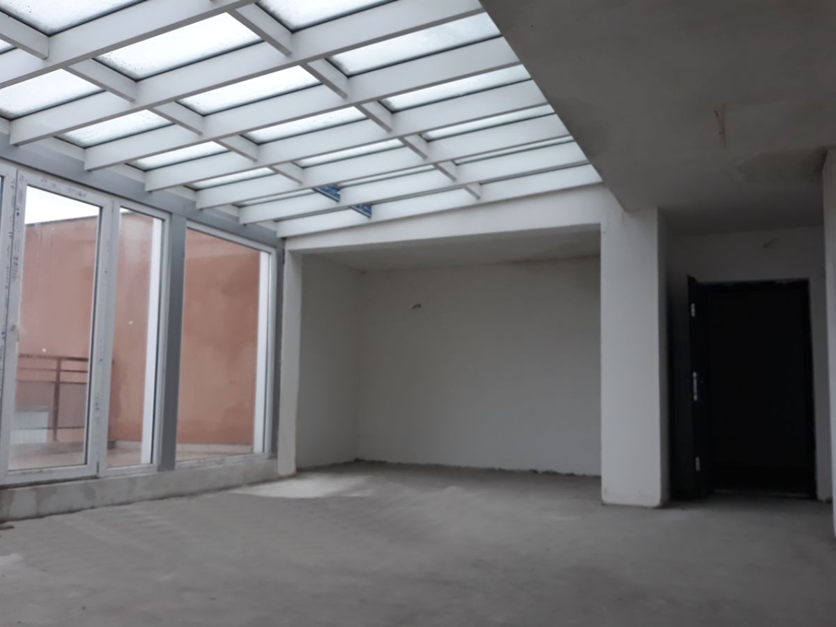 Апартамент 202 m2